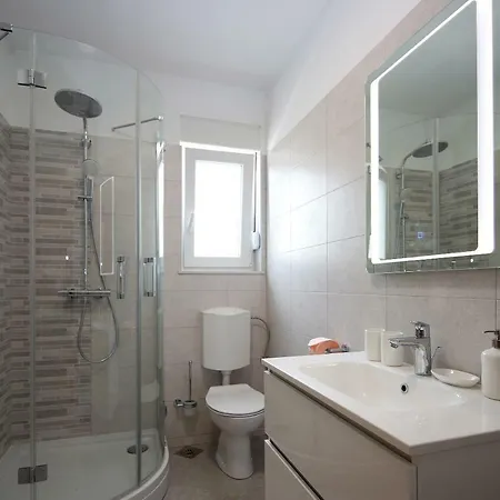 Apartmani Judita Pinezici  Exterior photo