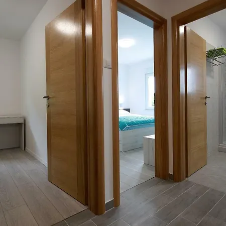 Apartmani Judita Pinezici  Exterior photo