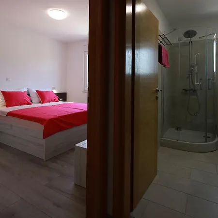 Apartmani Judita Pinezici  Exterior photo
