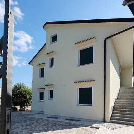 Apartmani Judita Pinezici  Exterior photo