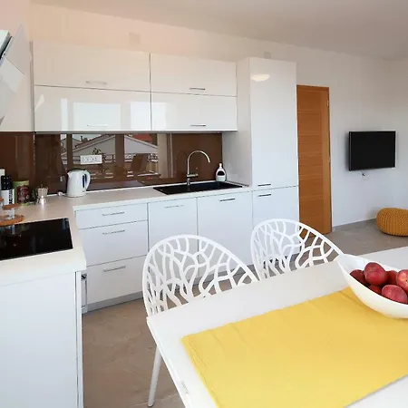 Apartmani Judita Pinezici  Exterior photo